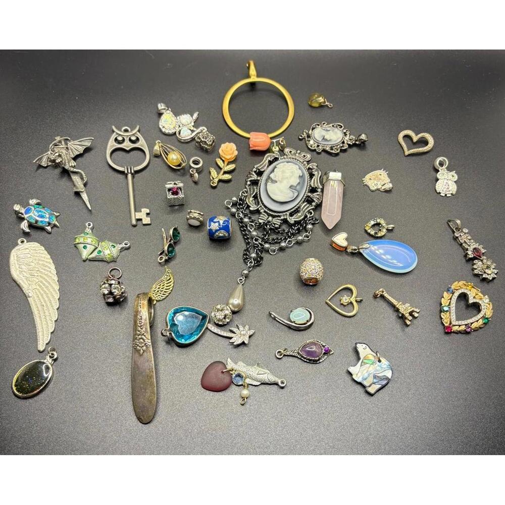 Mixed Pendant/Charm Lot